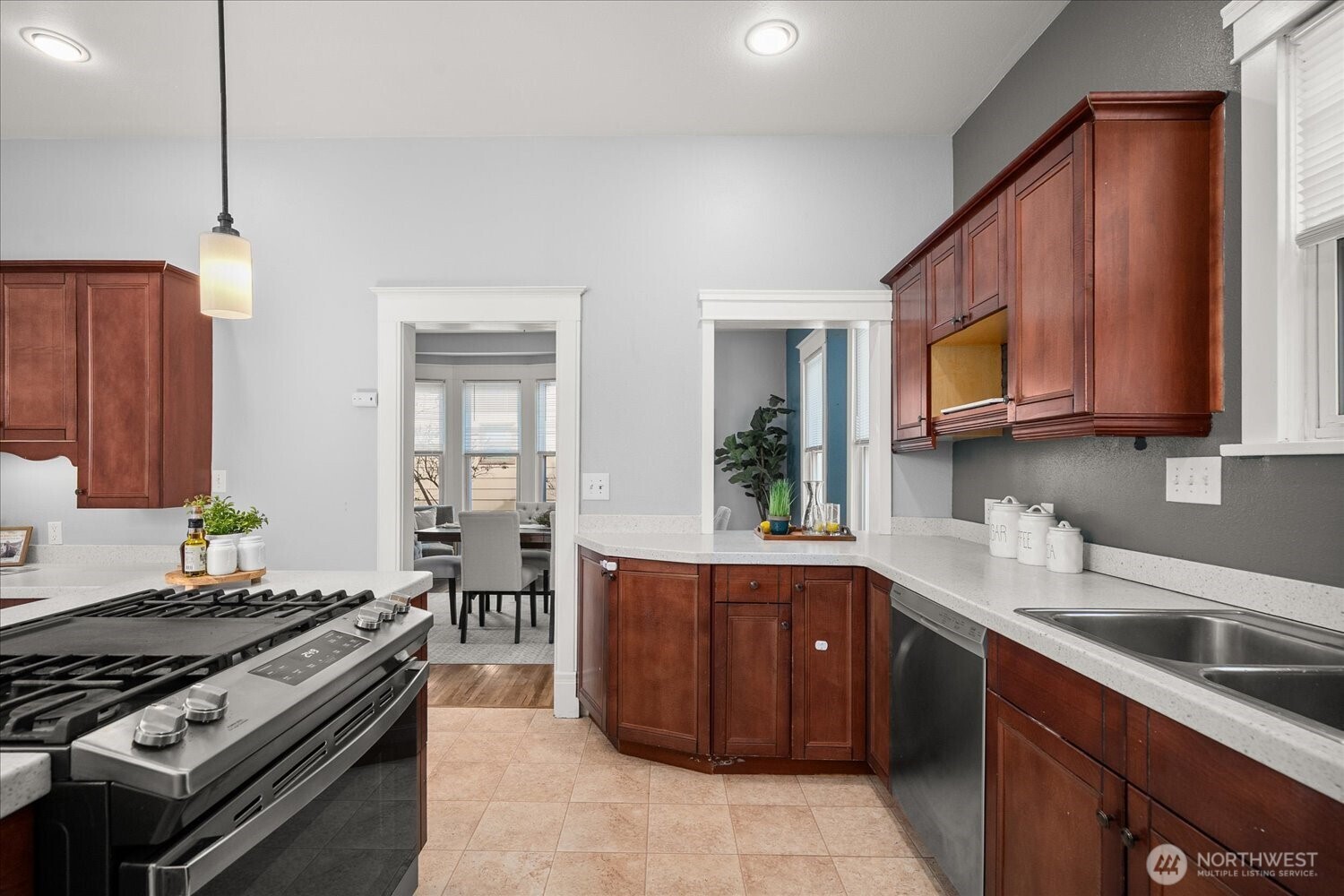 711 S Adams St , Spokane, WA 99204