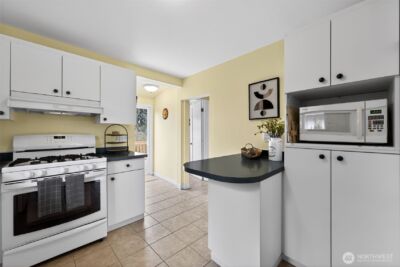 3931 Friday Avenue , Everett, WA 98201 - Photo 10