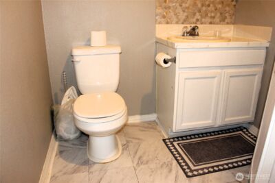 12020 79th Avenue S, Seattle, WA 98178 - Photo 12