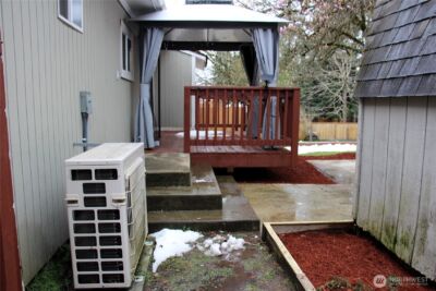 12020 79th Avenue S, Seattle, WA 98178 - Photo 20