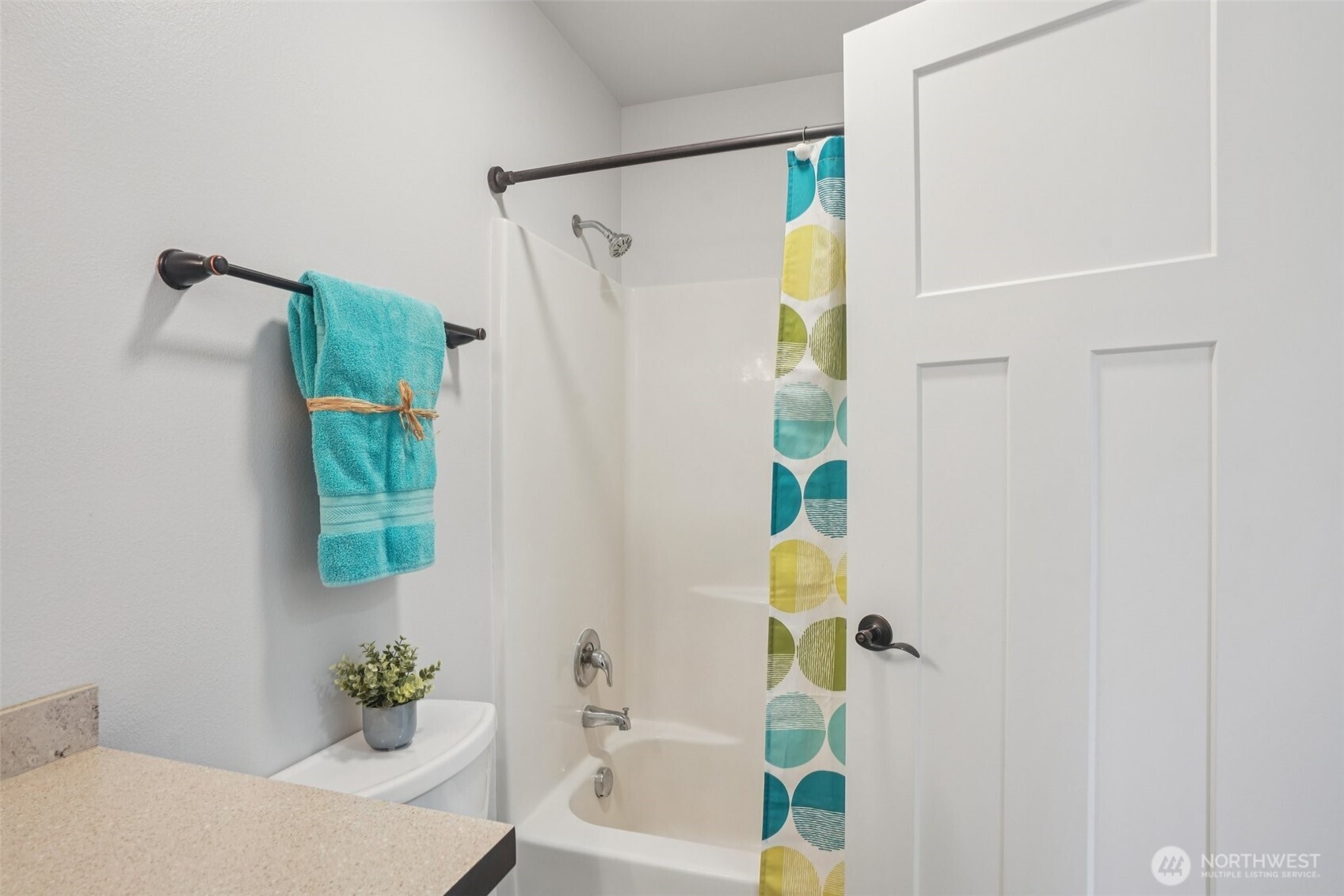 50 Hill Drive , Cathlamet, WA 98612