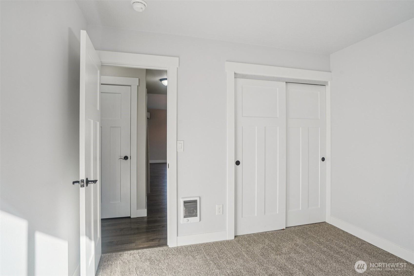 50 Hill Drive , Cathlamet, WA 98612