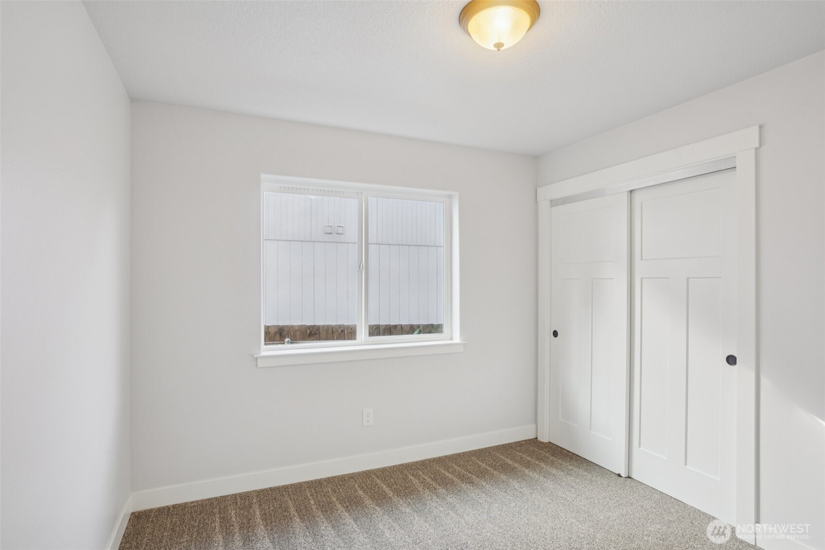 50 Hill Drive , Cathlamet, WA 98612