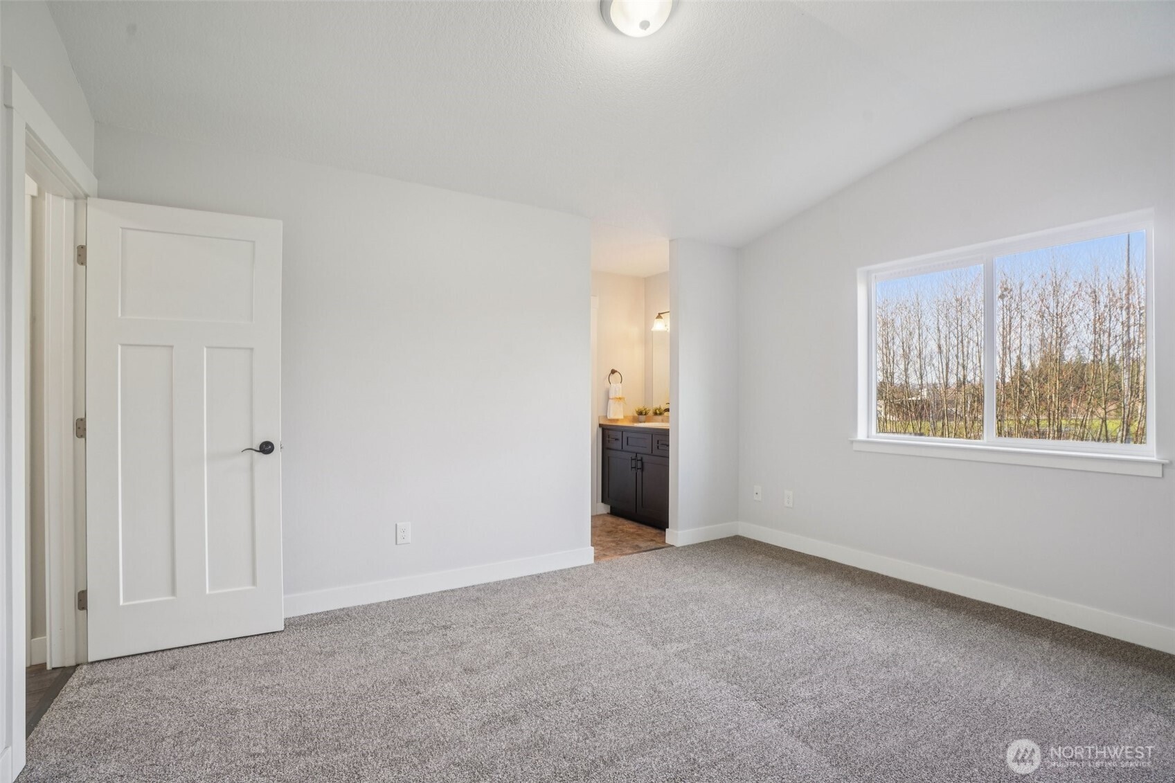 50 Hill Drive , Cathlamet, WA 98612