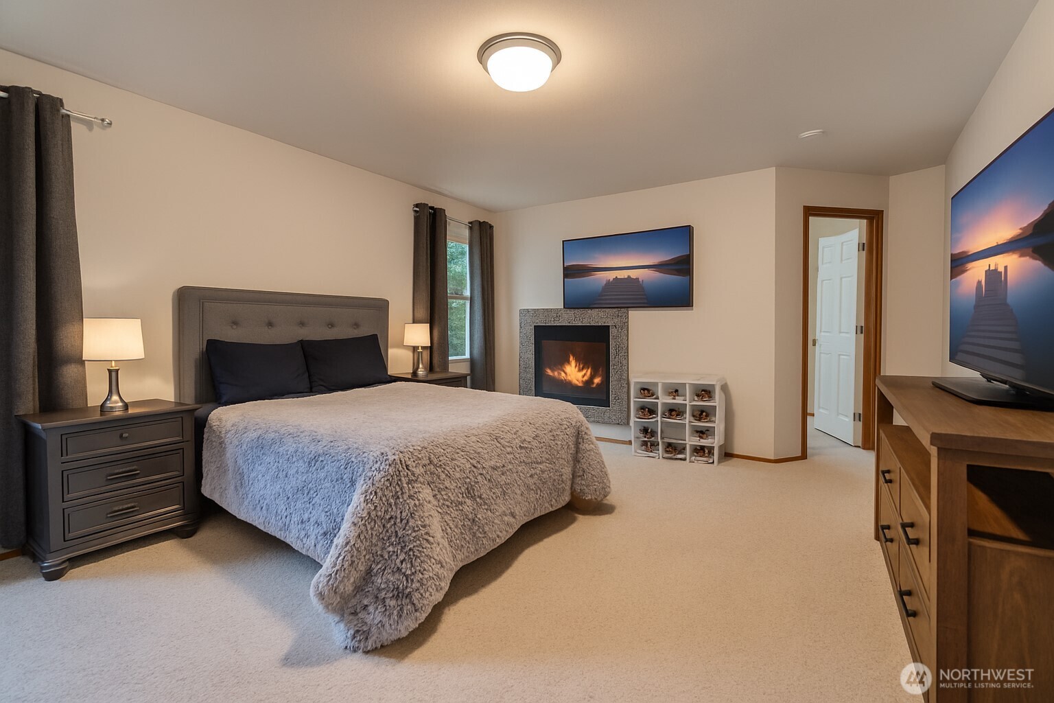 722 E Tacoma Street , Kent, WA 98030