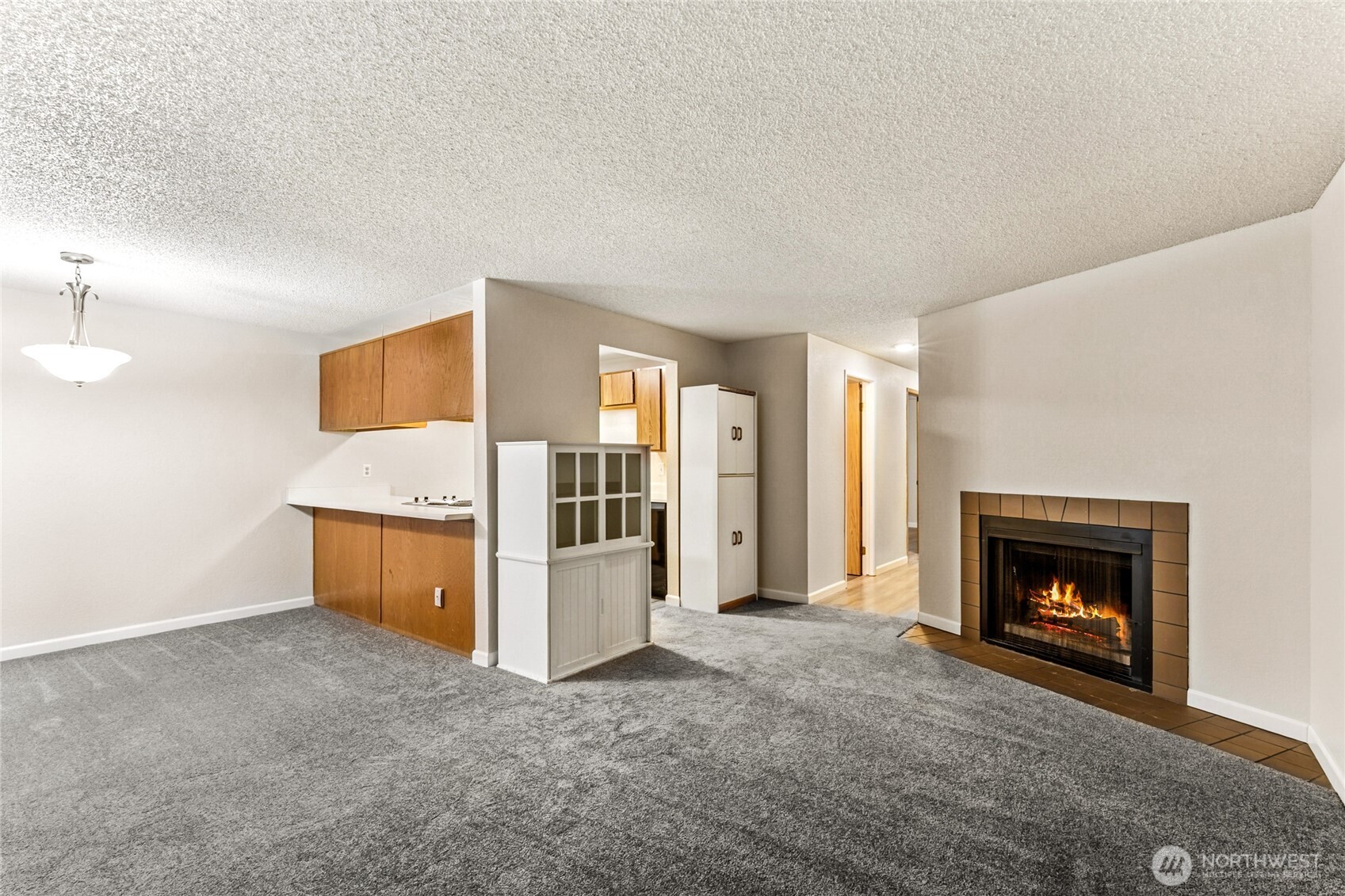 19855 25th Avenue NE #210, Shoreline, WA 98155