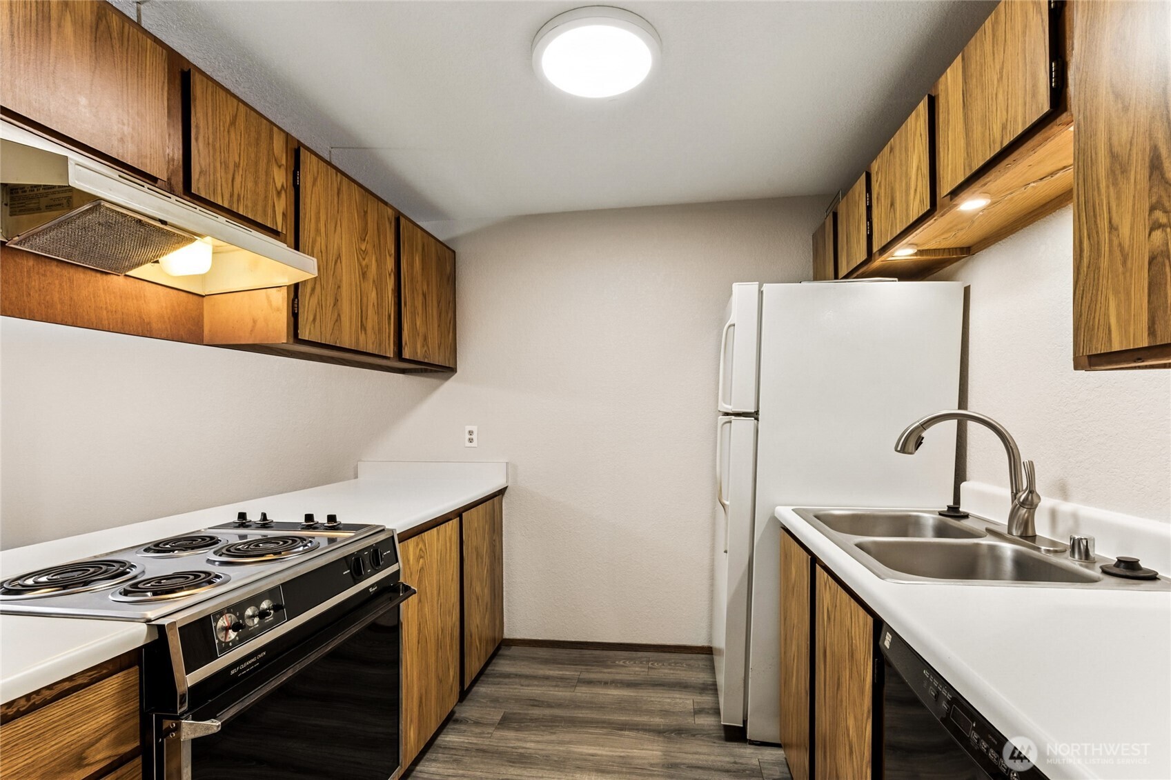 19855 25th Avenue NE #210, Shoreline, WA 98155