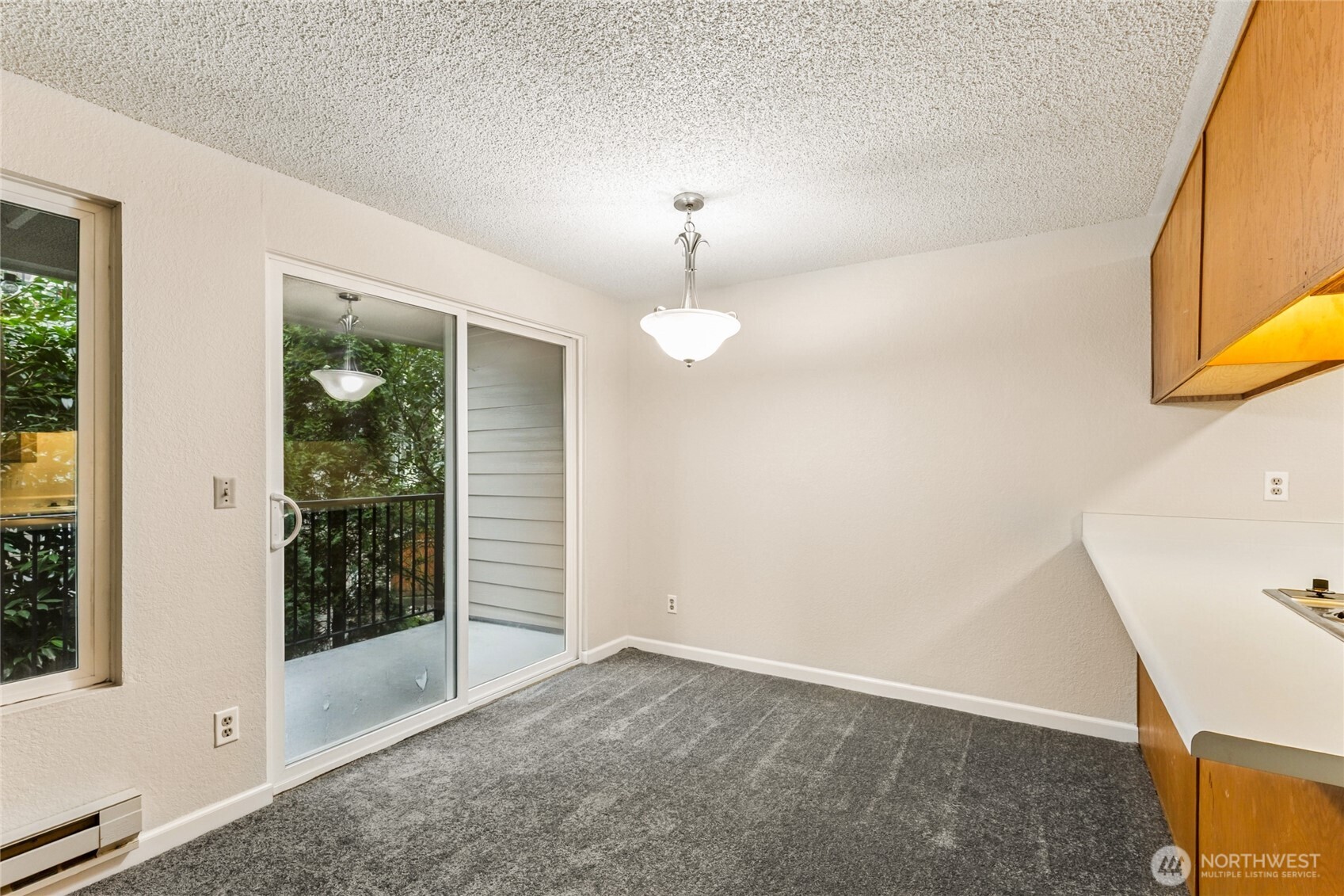 19855 25th Avenue NE #210, Shoreline, WA 98155