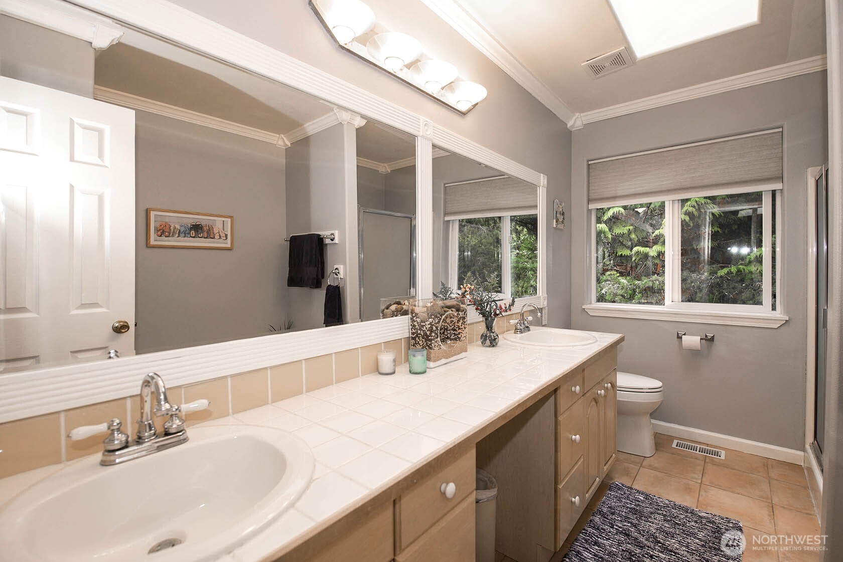 12117 Clearview Drive , Edmonds, WA 98026