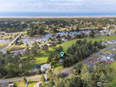 147 Octopus Avenue NE, Ocean Shores, WA 98569 - Photo 2