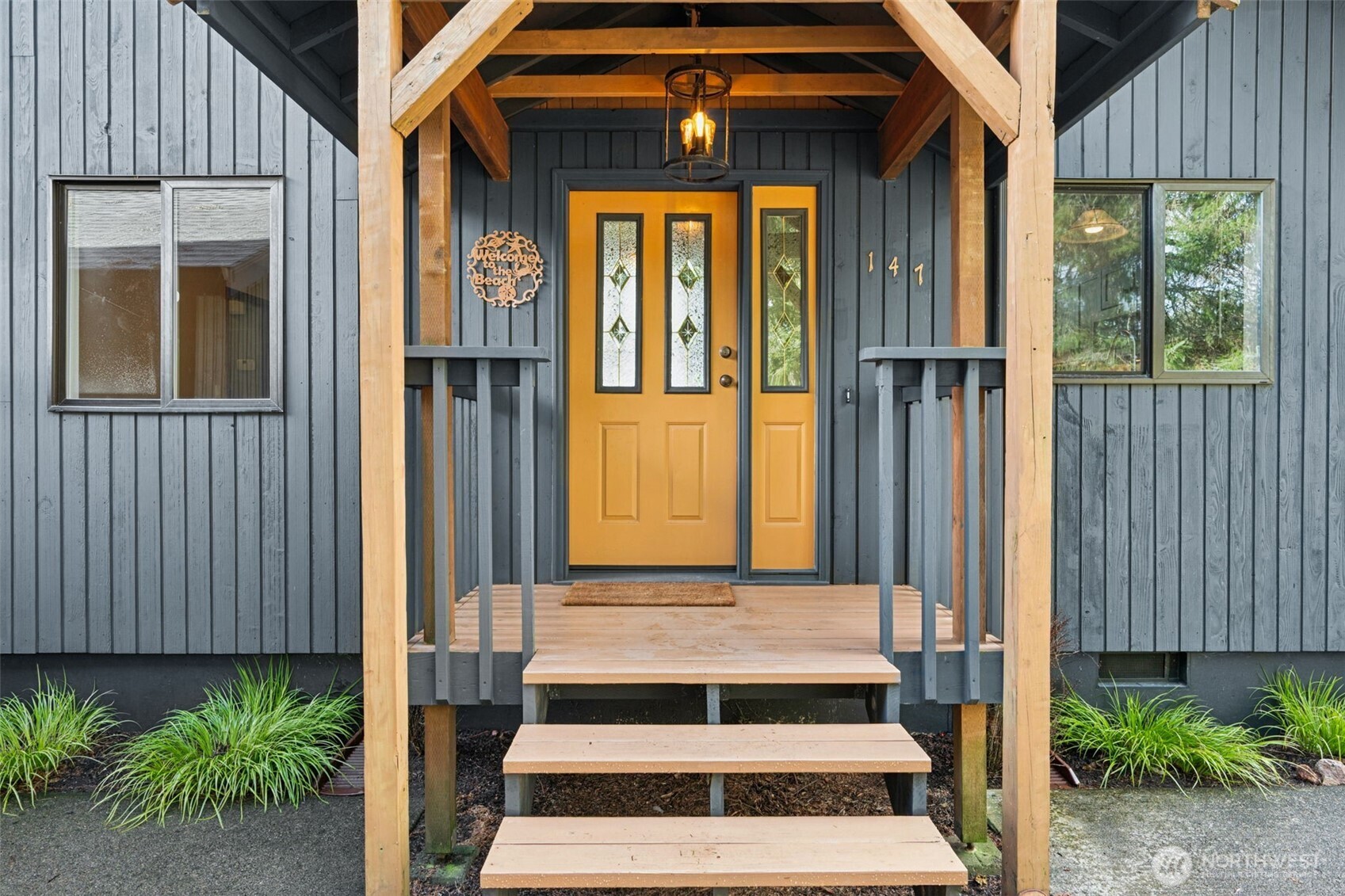 147 Octopus Avenue NE, Ocean Shores, WA 98569