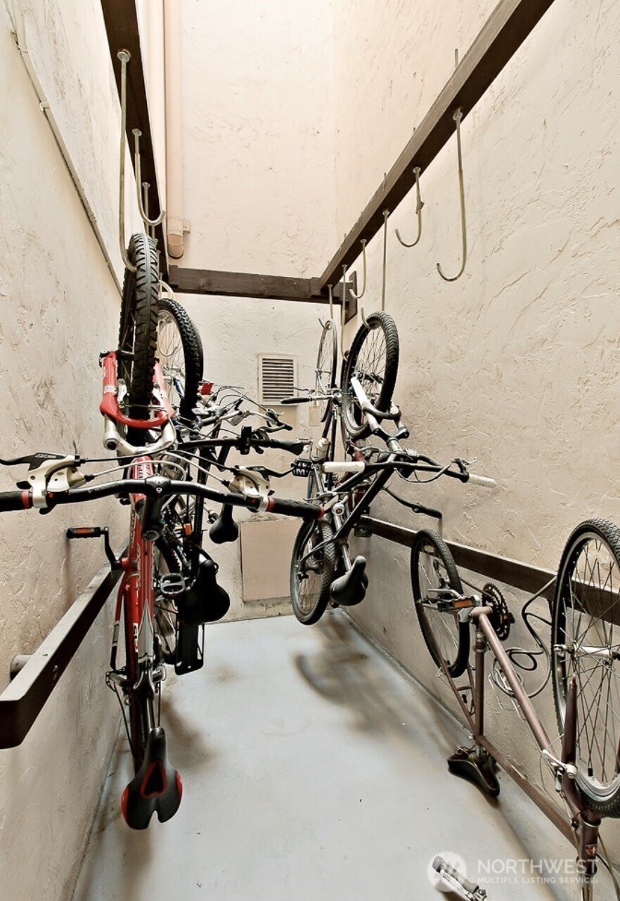 2301 Fairview Avenue E #405, Seattle, WA 98102-6512