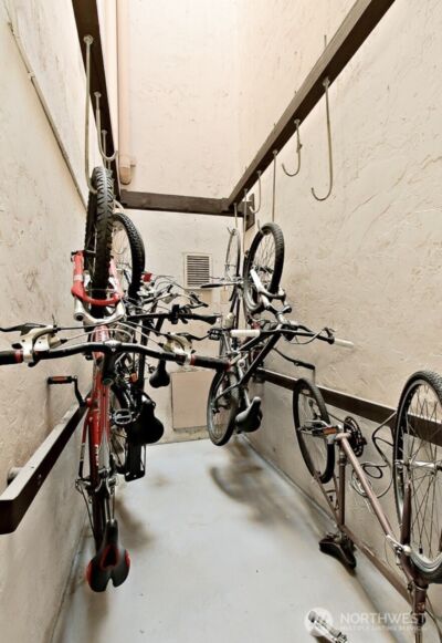 2301 Fairview Avenue E #405, Seattle, WA 98102-6512 - Photo 24