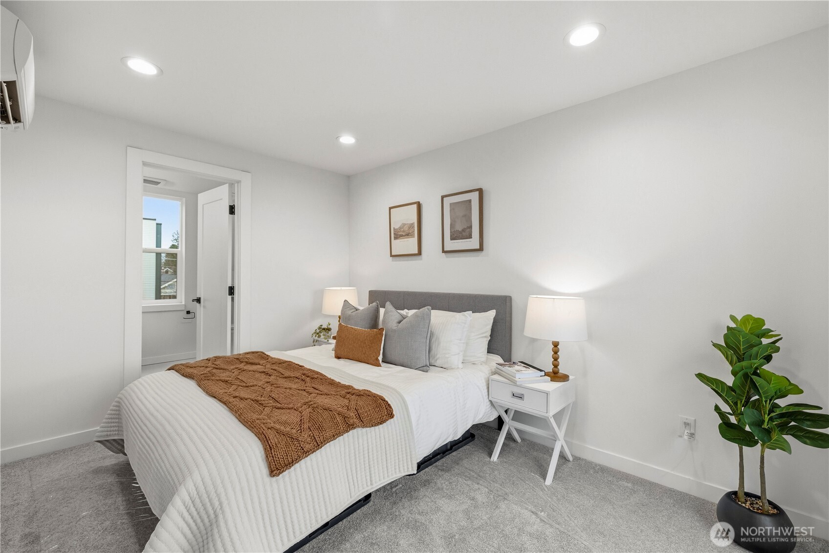 3852 Carr Place N, Seattle, WA 98103