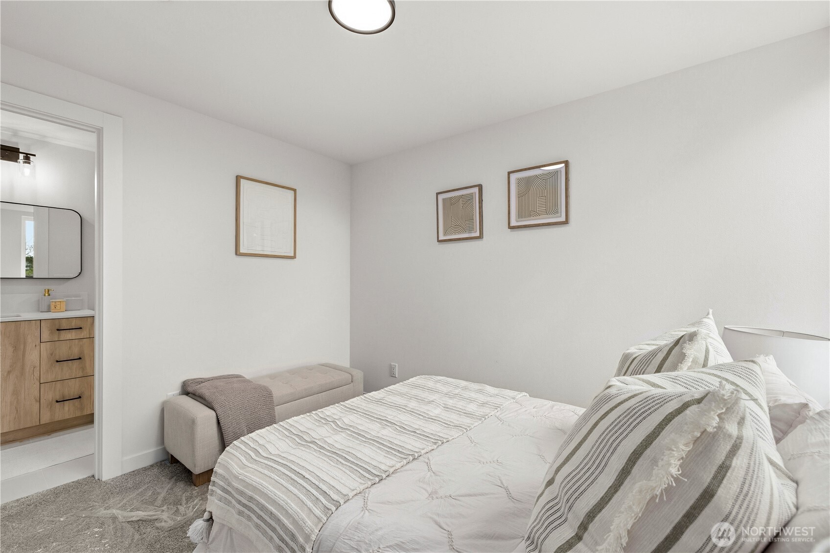 3852 Carr Place N, Seattle, WA 98103