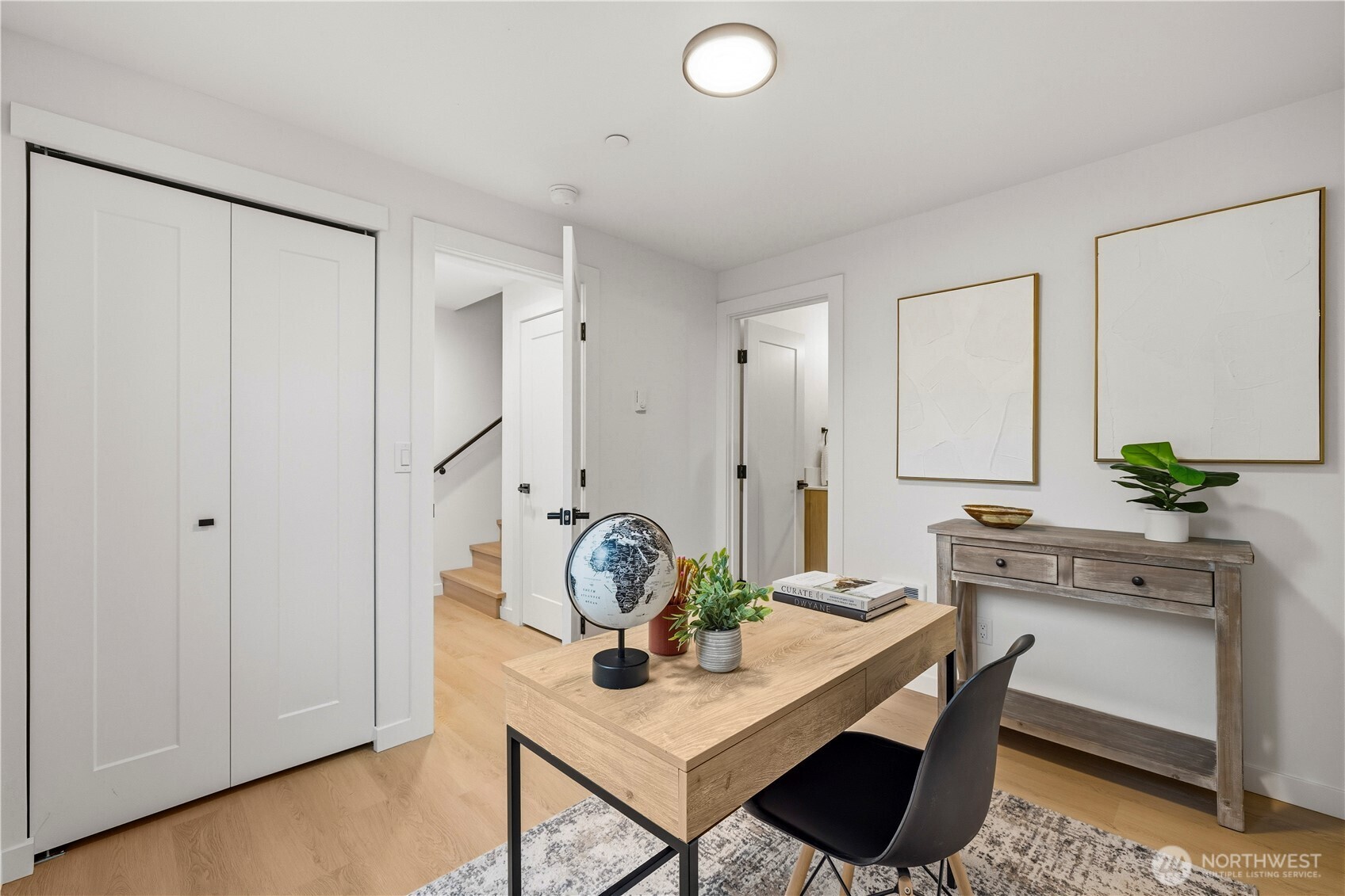 3852 Carr Place N, Seattle, WA 98103