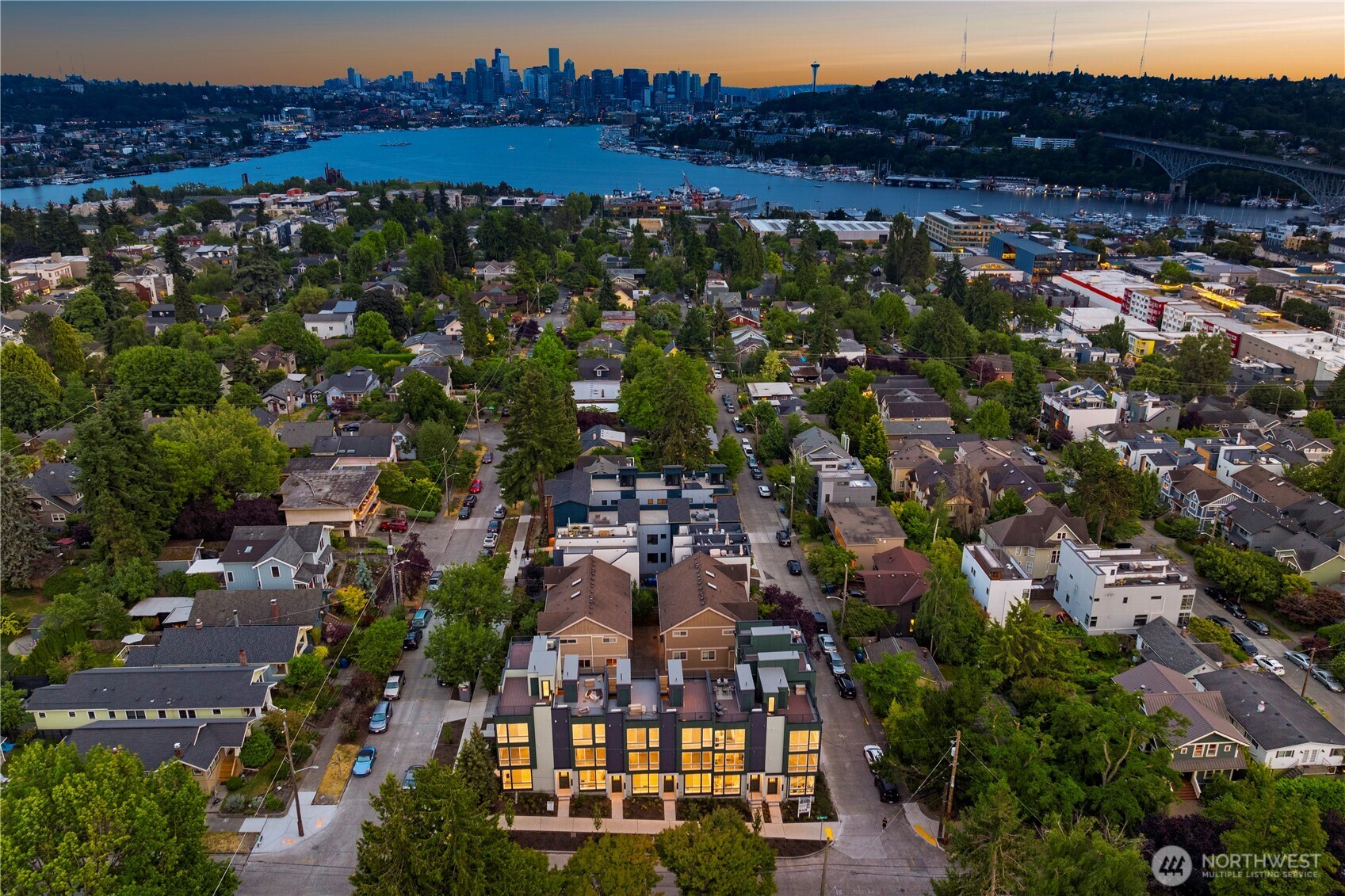 3852 Carr Place N, Seattle, WA 98103