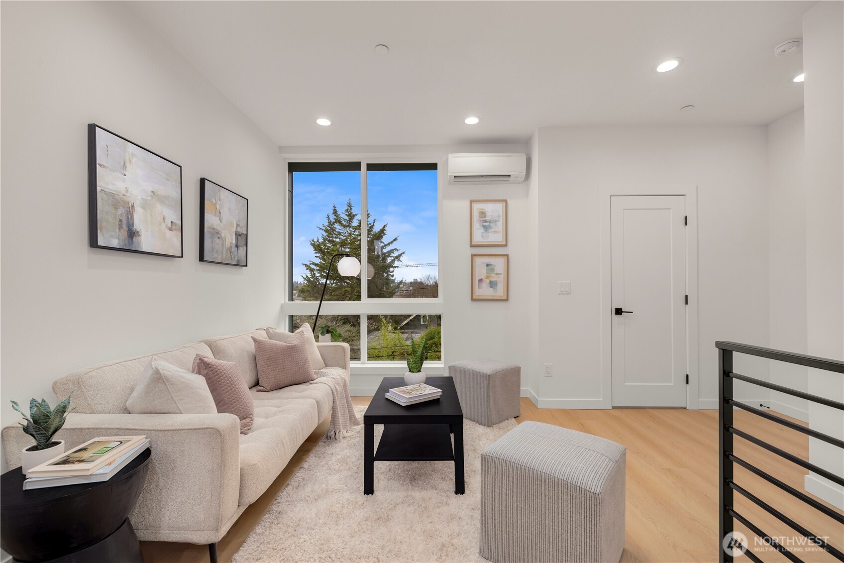 3852 Carr Place N, Seattle, WA 98103