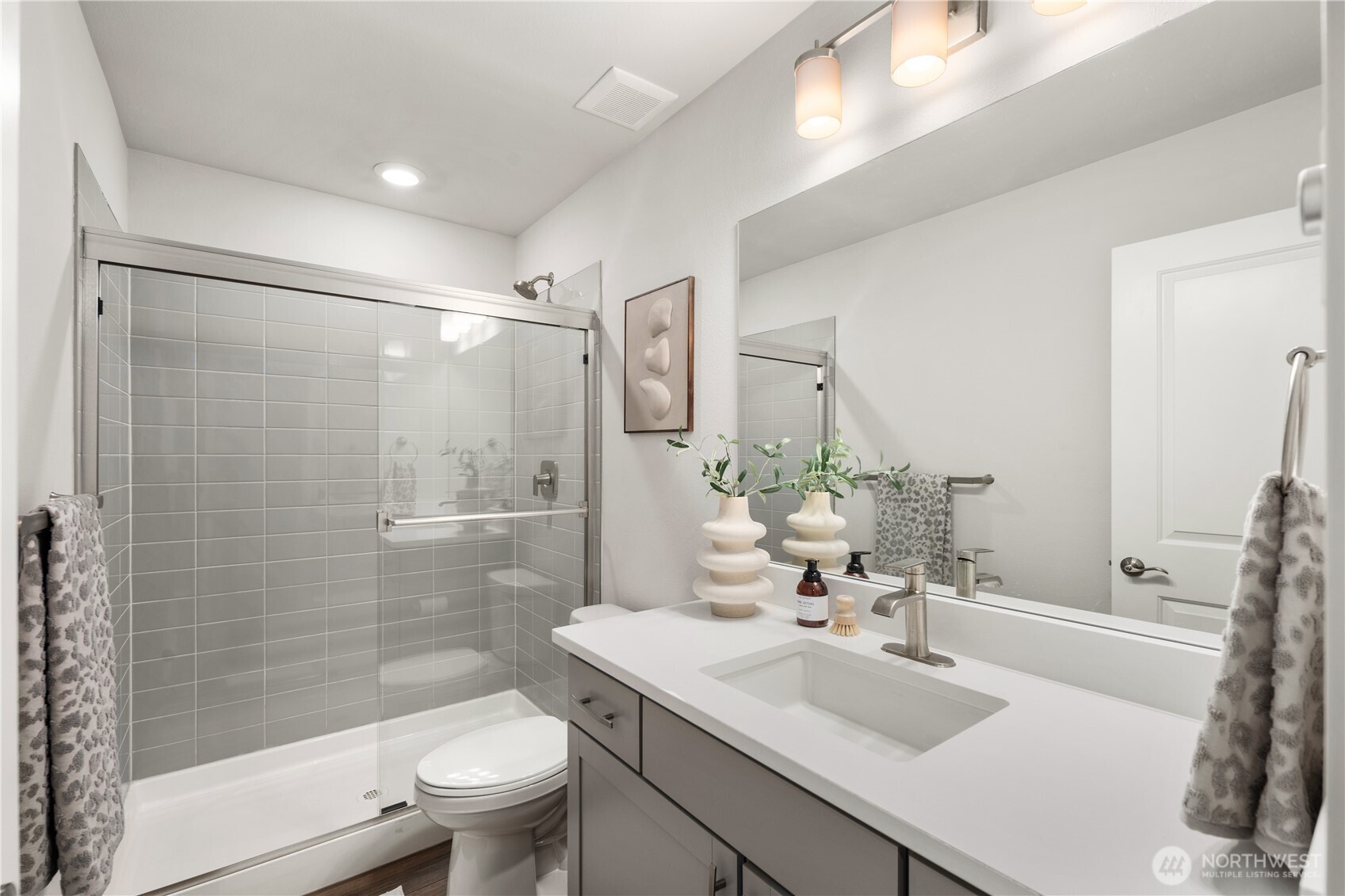 13335 Greenwood Avenue N #D, Seattle, WA 98133