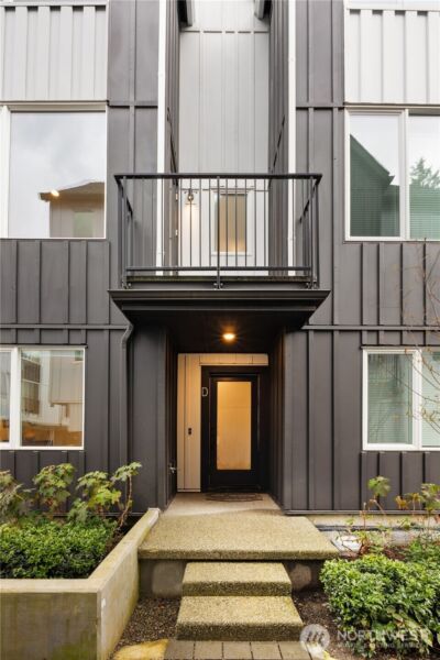 13335 Greenwood Avenue N #D, Seattle, WA 98133 - Photo 3