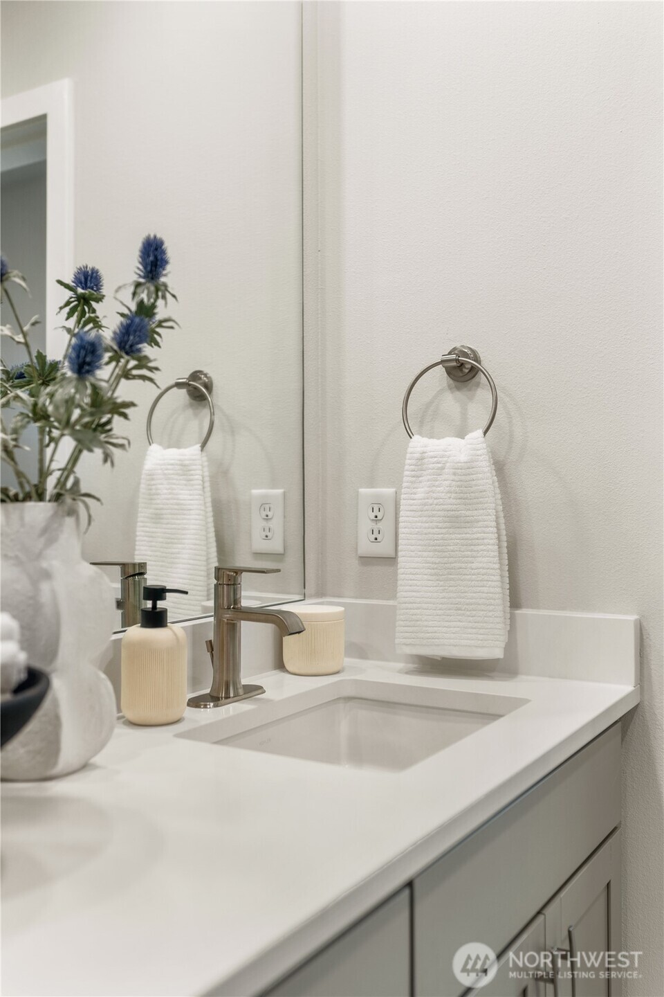 13335 Greenwood Avenue N #D, Seattle, WA 98133