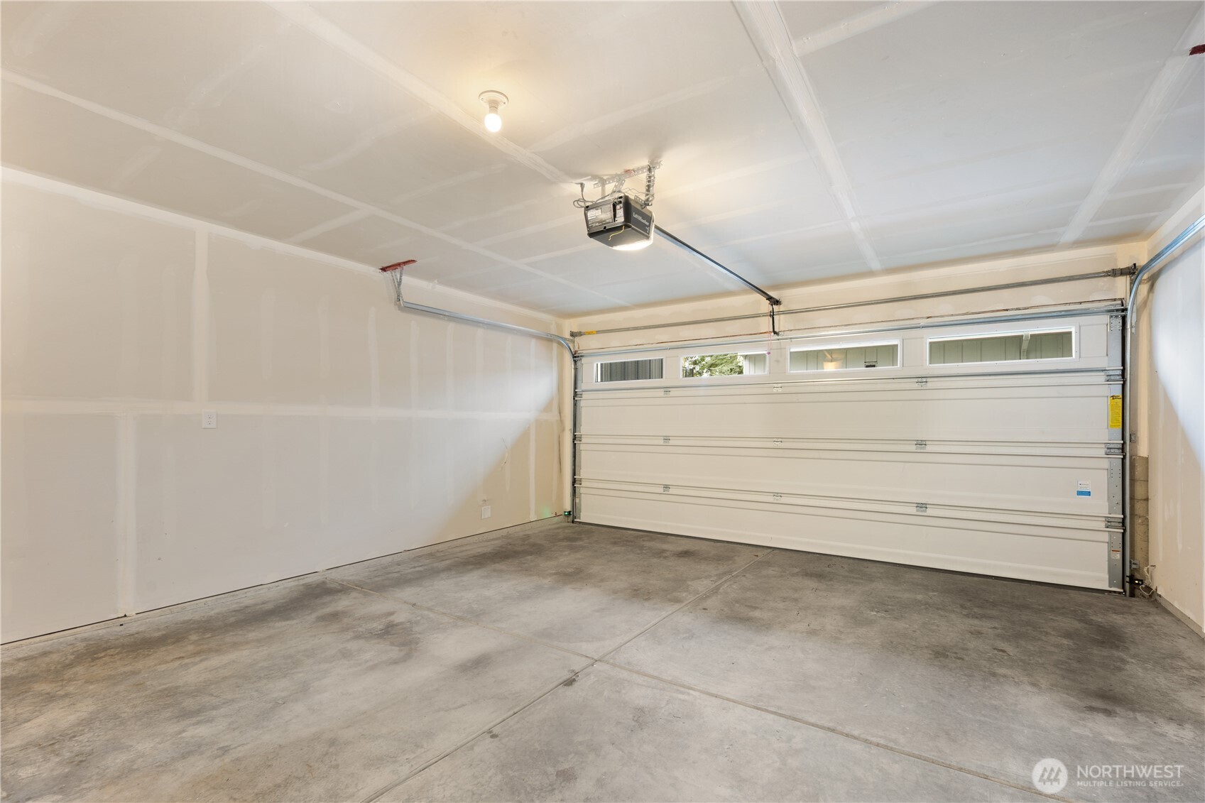 13335 Greenwood Avenue N #D, Seattle, WA 98133