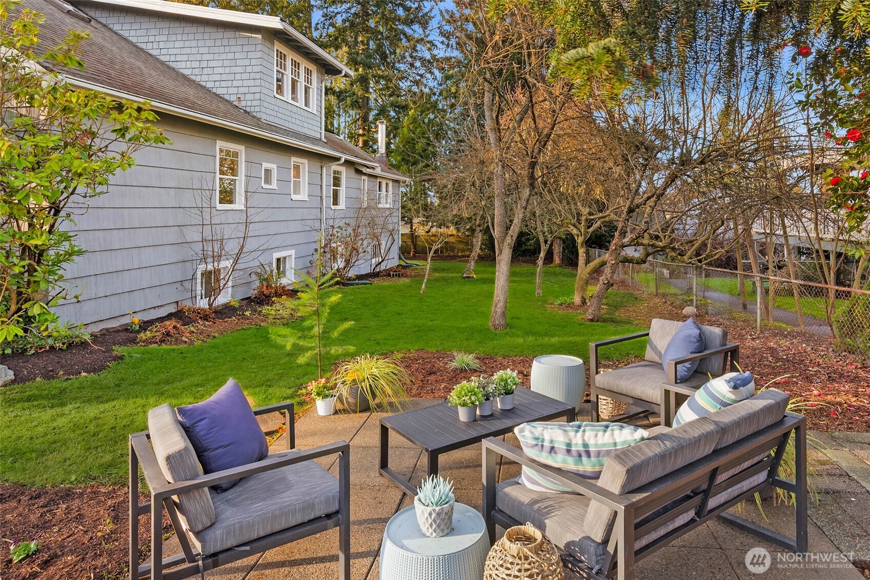 1202 NE 97th Street , Seattle, WA 98115