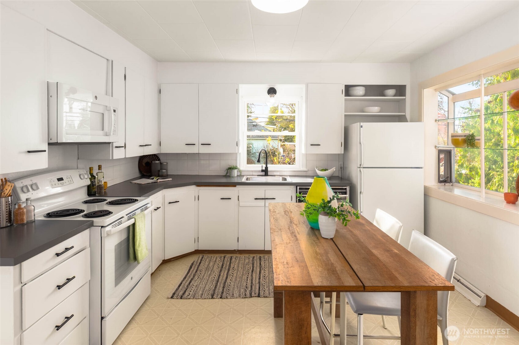 1202 NE 97th Street , Seattle, WA 98115