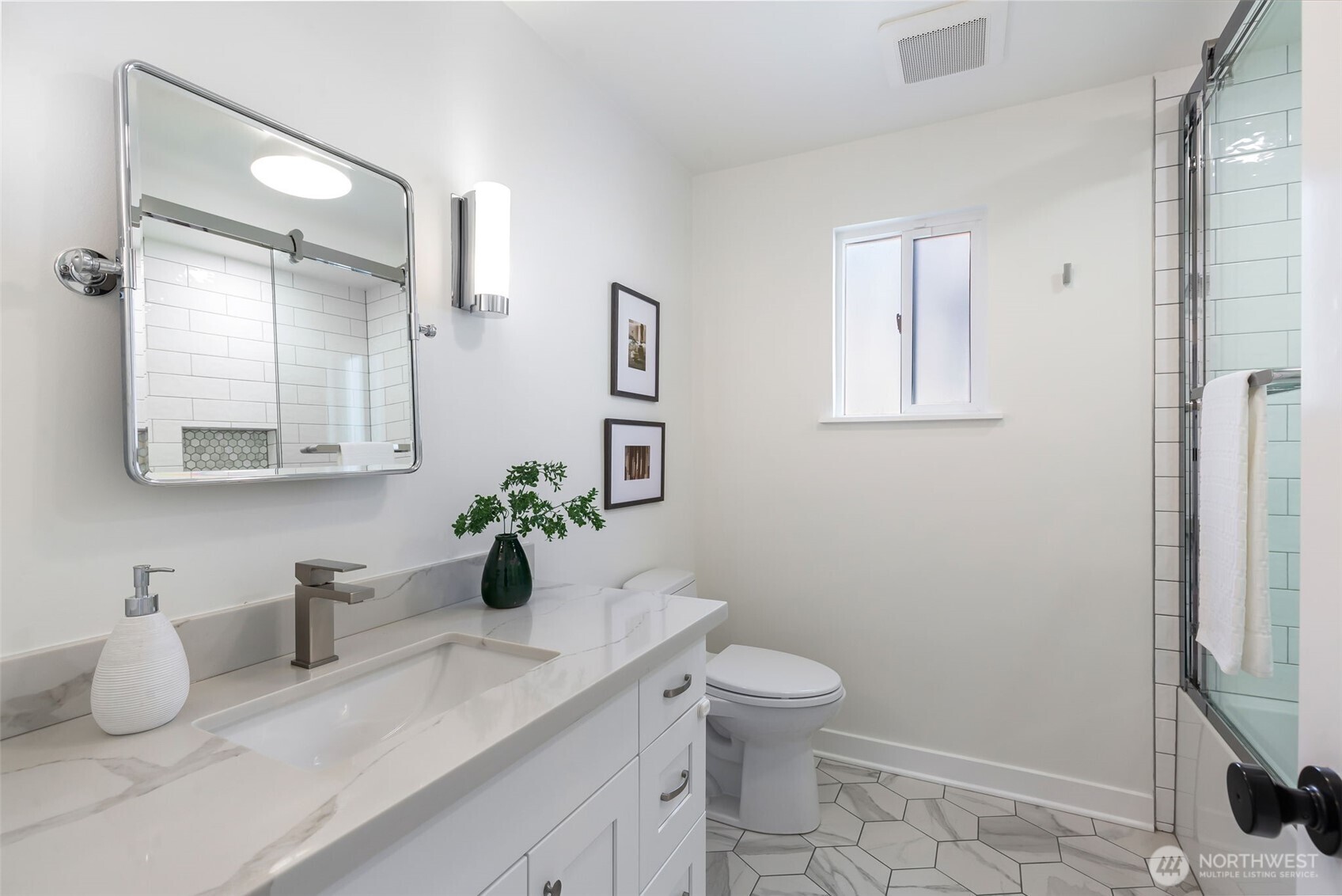 336 NW 46th Street , Seattle, WA 98107