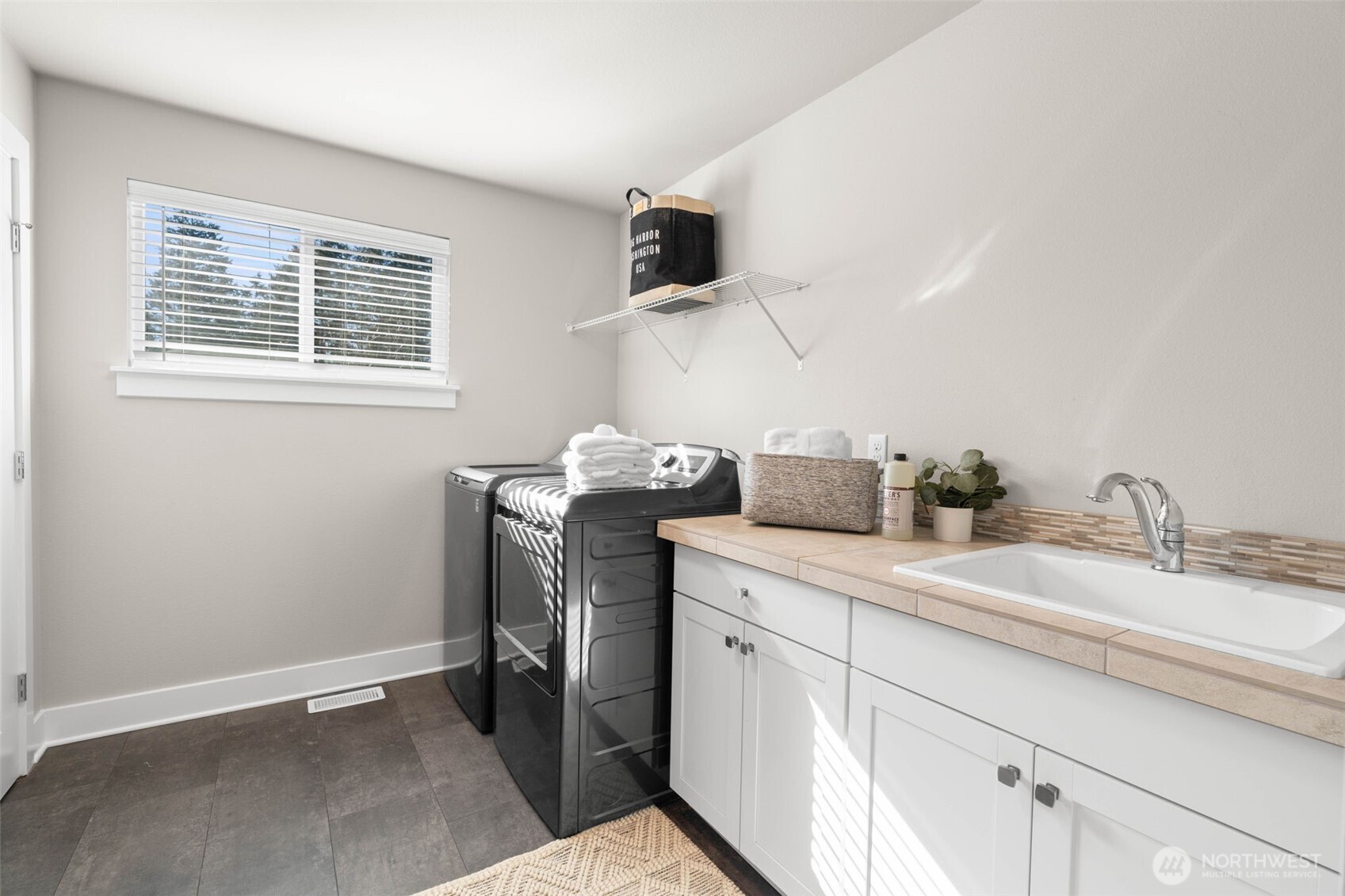 7635 53rd Place , Gig Harbor, WA 98335