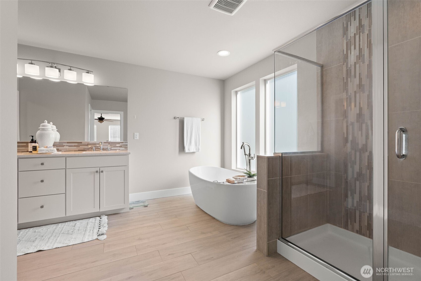 7635 53rd Place , Gig Harbor, WA 98335