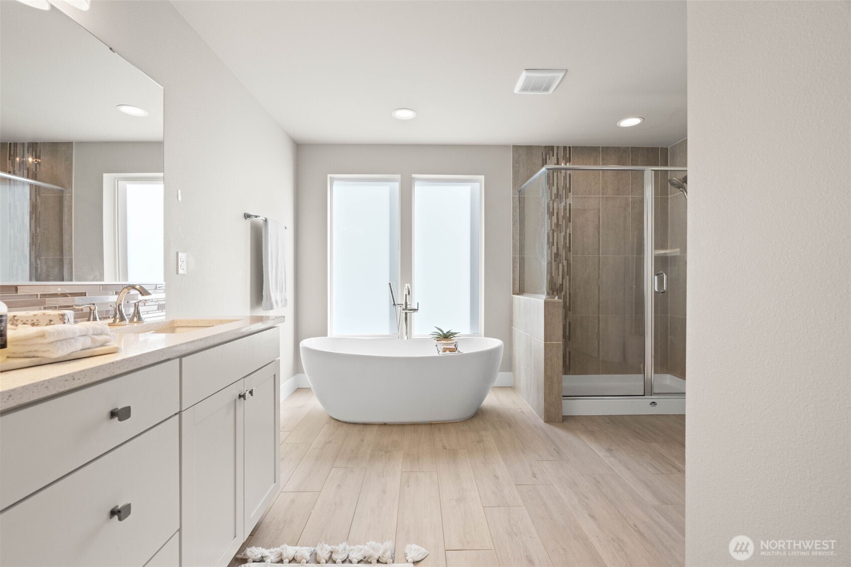 7635 53rd Place , Gig Harbor, WA 98335