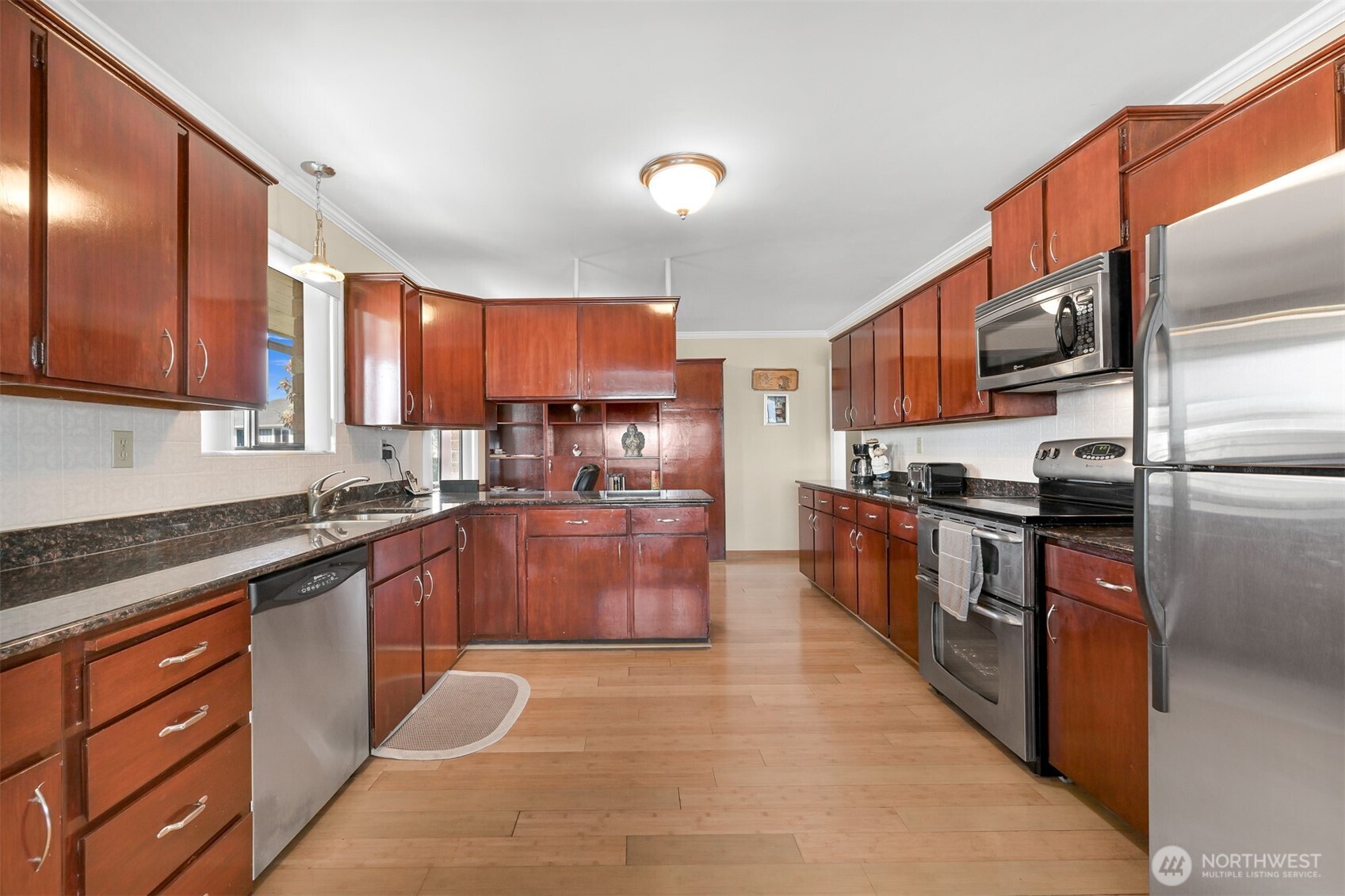 3962 Saltspring Drive , Ferndale, WA 98248