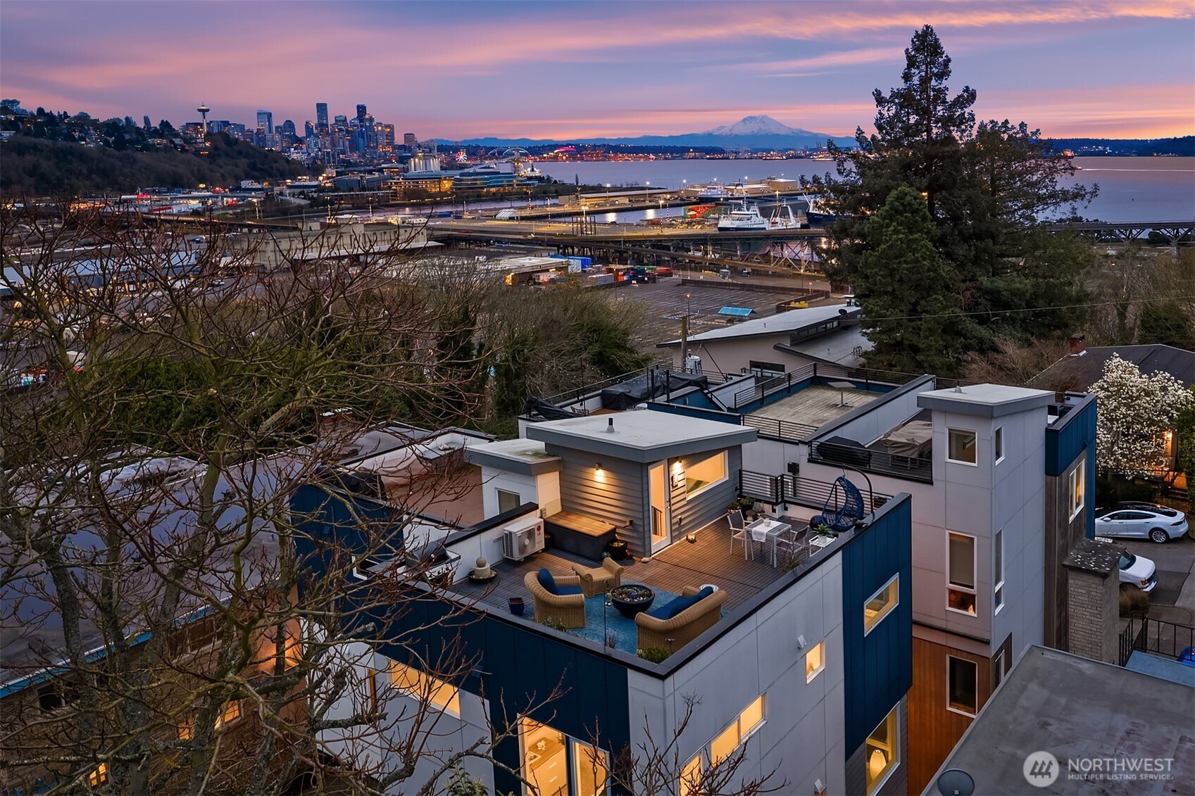 2330 W Plymouth Street #B, Seattle, WA 98199