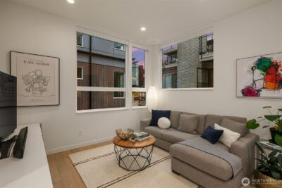 2330 W Plymouth Street #B, Seattle, WA 98199 - Photo 11