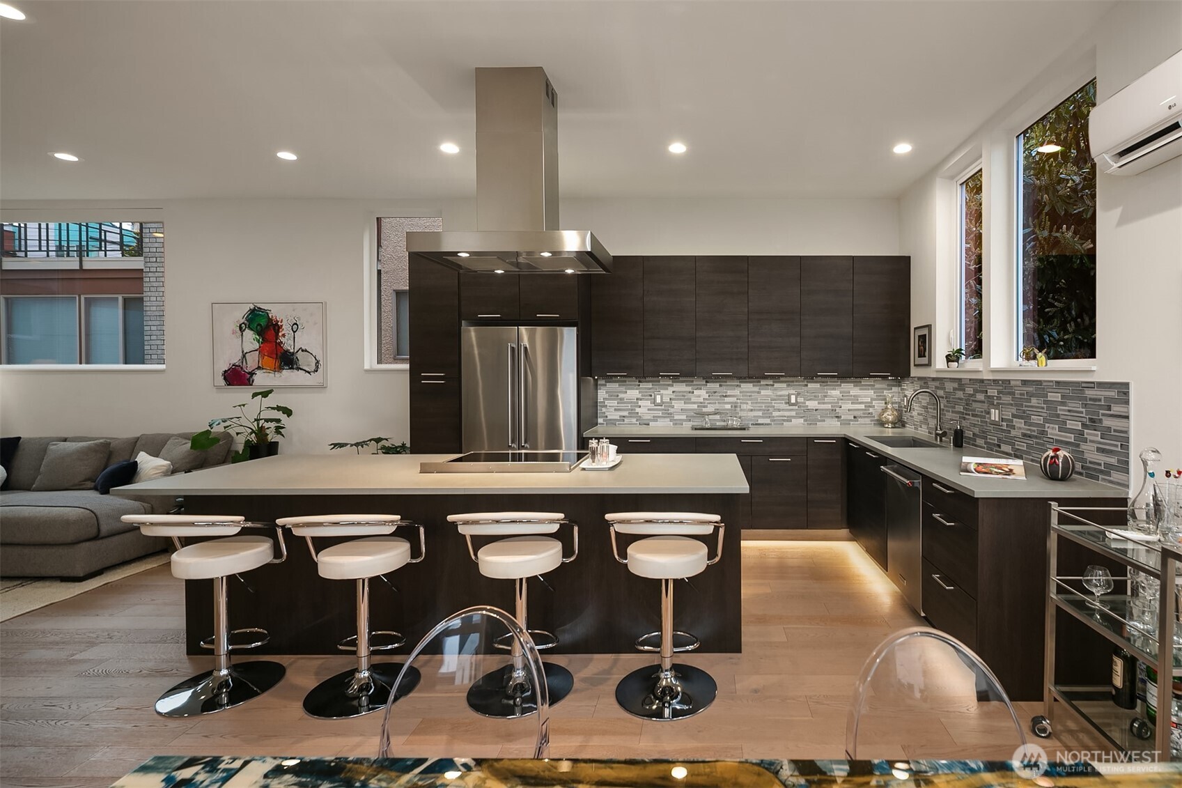 2330 W Plymouth Street #B, Seattle, WA 98199