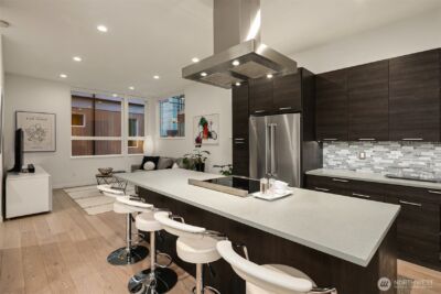 2330 W Plymouth Street #B, Seattle, WA 98199 - Photo 16