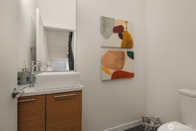 2330 W Plymouth Street #B, Seattle, WA 98199 - Photo 18