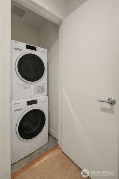 2330 W Plymouth Street #B, Seattle, WA 98199 - Photo 25