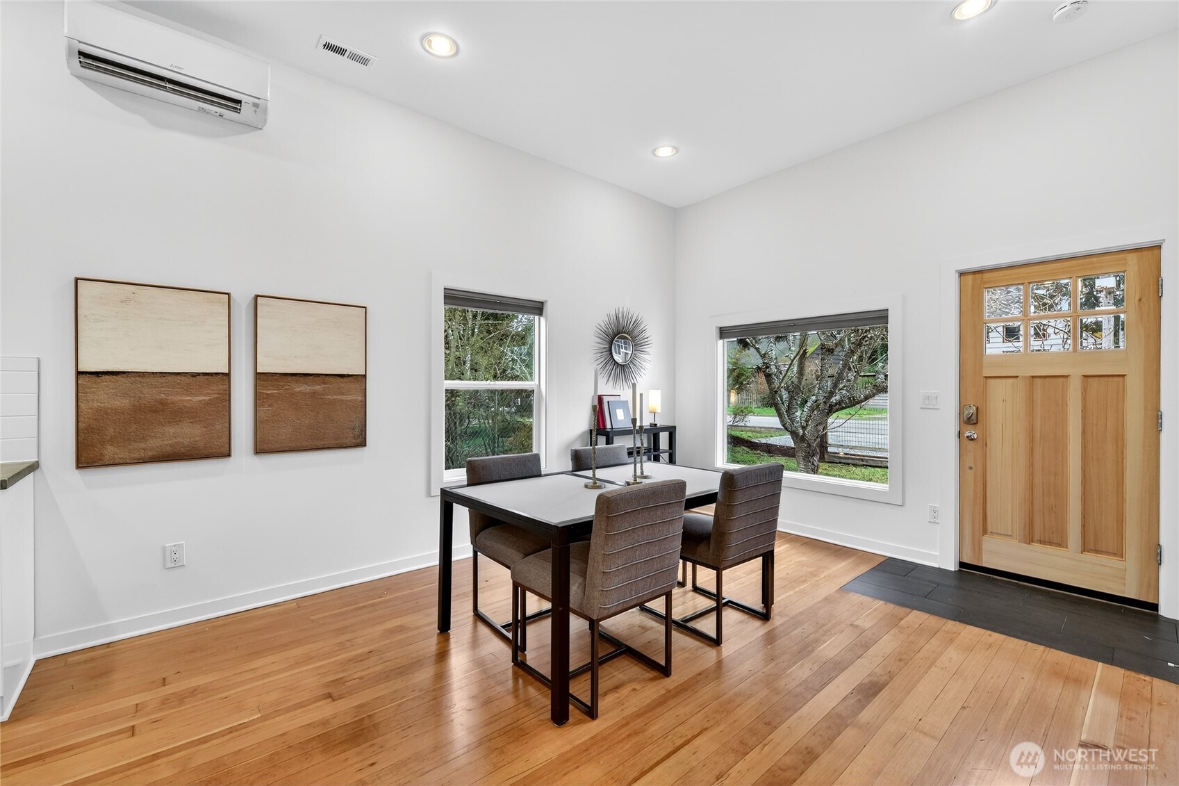 3528 SW 98th Street , Seattle, WA 98126