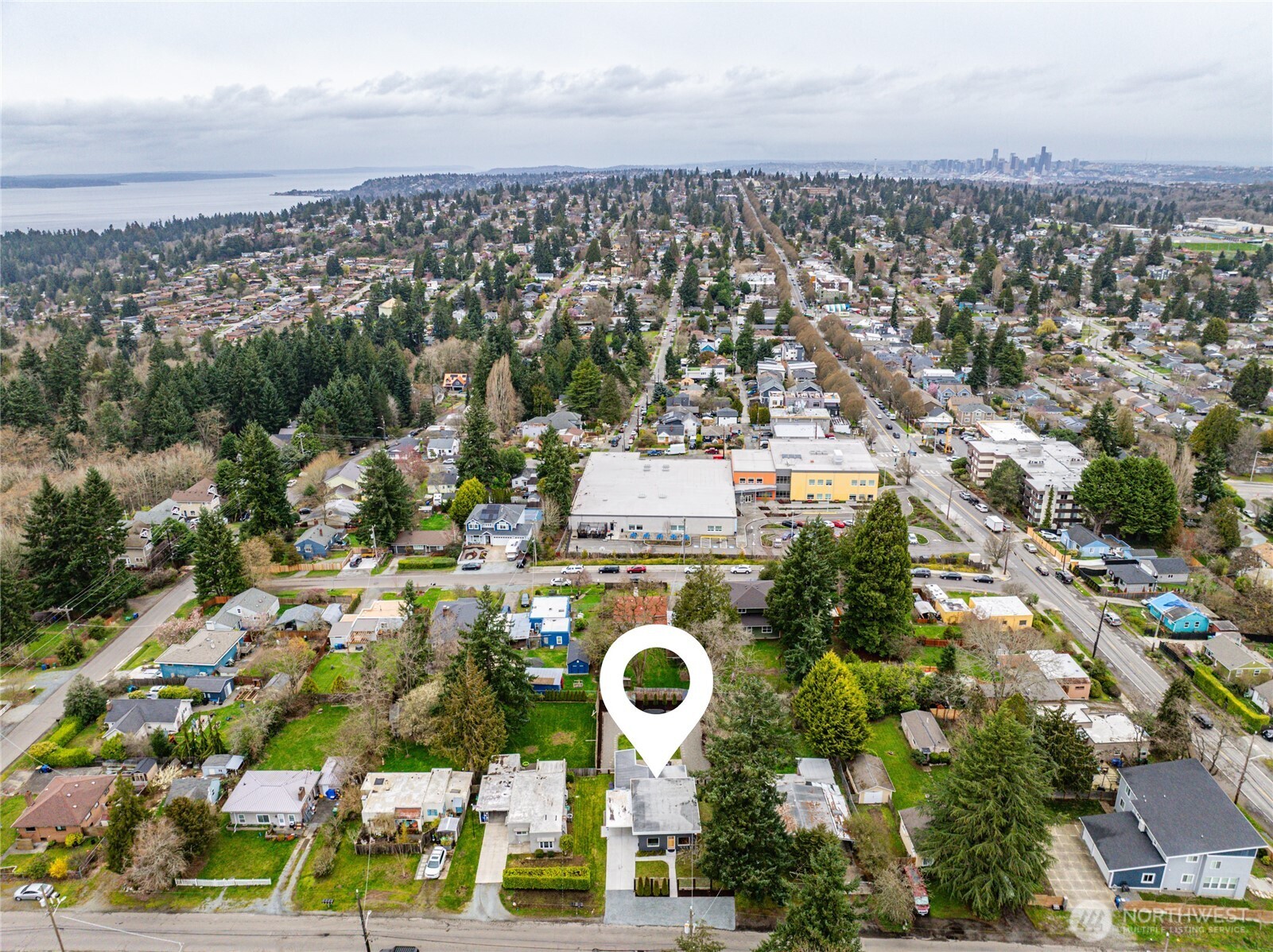 3528 SW 98th Street , Seattle, WA 98126