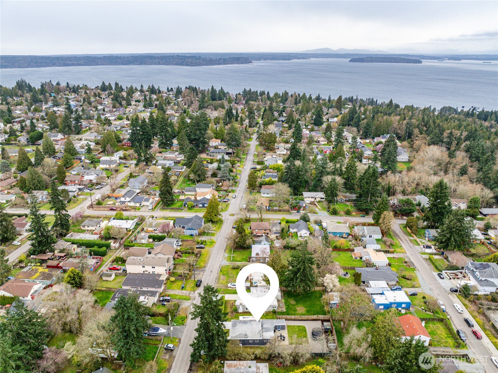 3528 SW 98th Street , Seattle, WA 98126