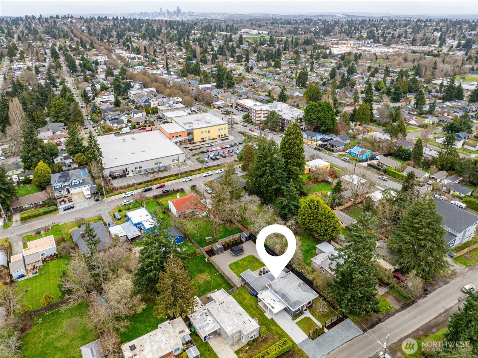 3528 SW 98th Street , Seattle, WA 98126