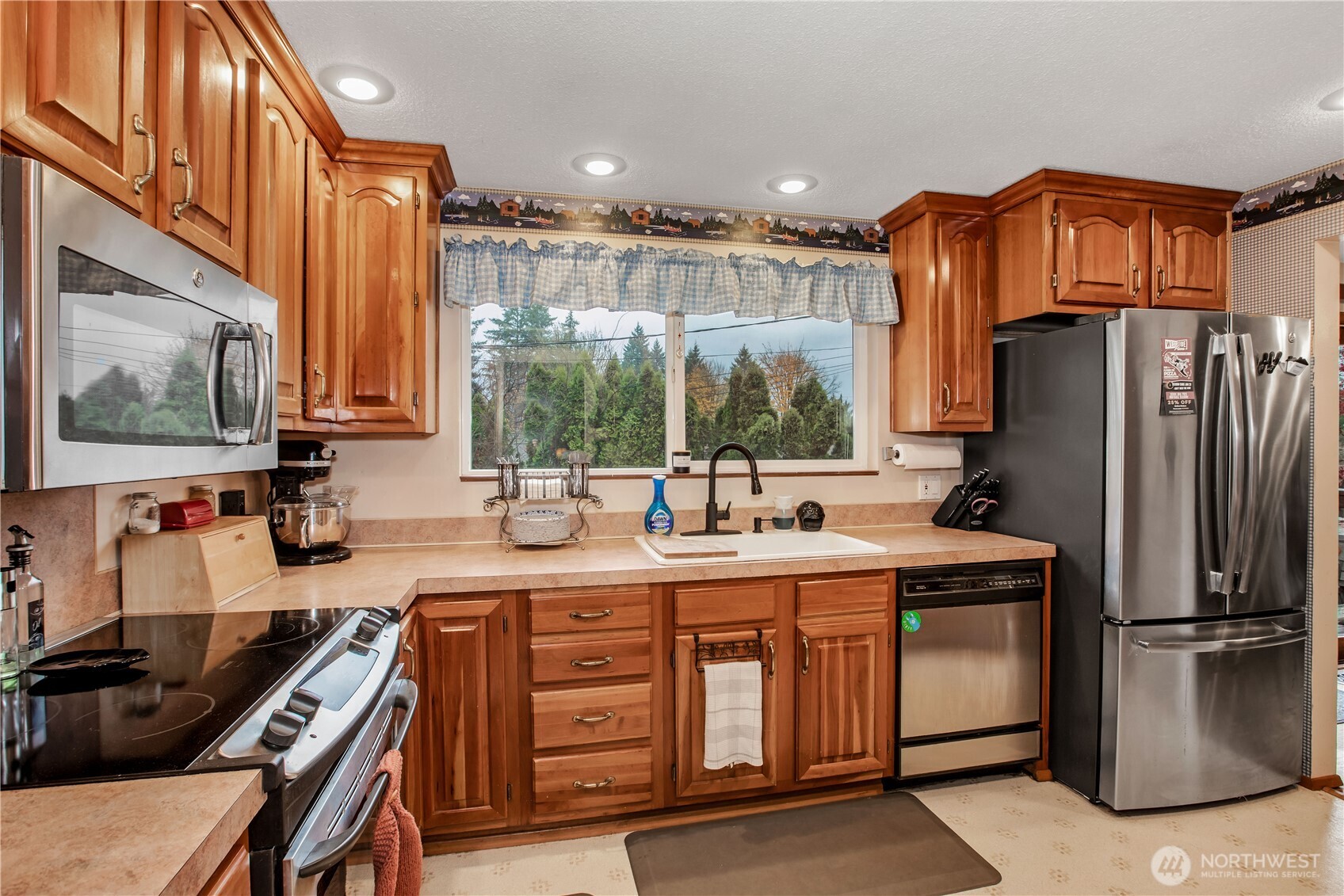 126 Hawthorn Lane , Shelton, WA 98584