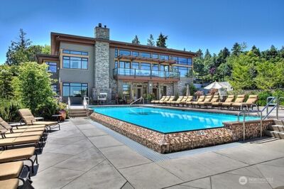 51 Pine Street #201, Edmonds, WA 98020