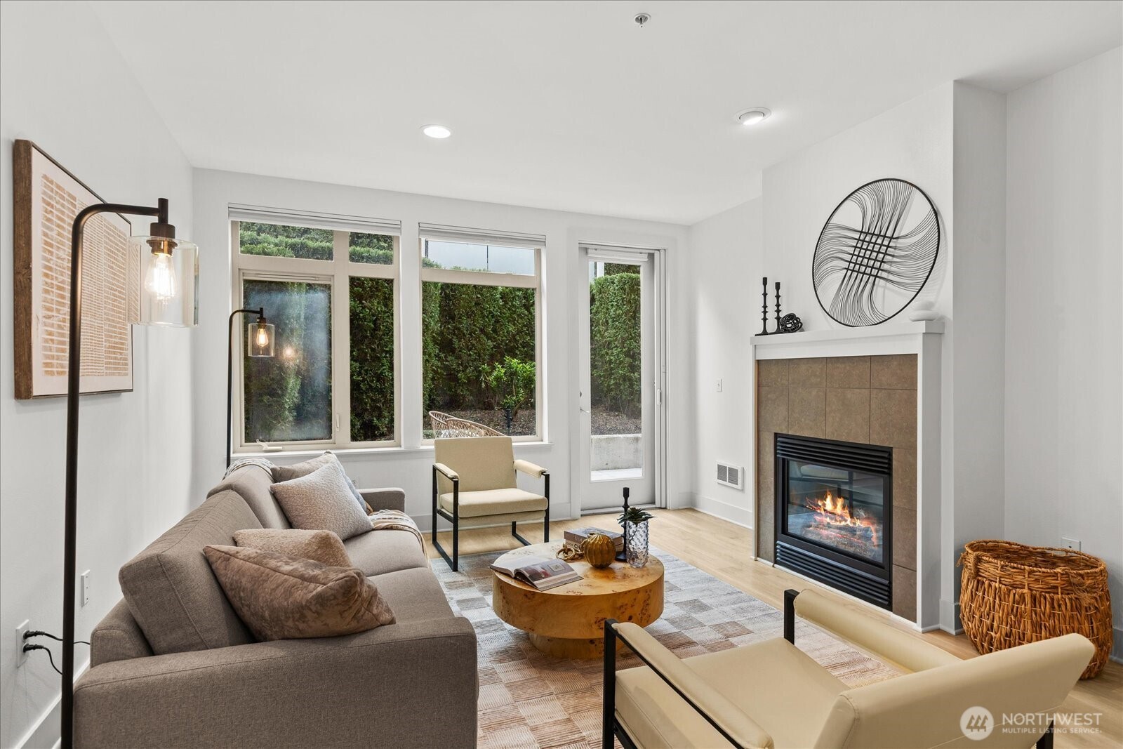 51 Pine Street #201, Edmonds, WA 98020