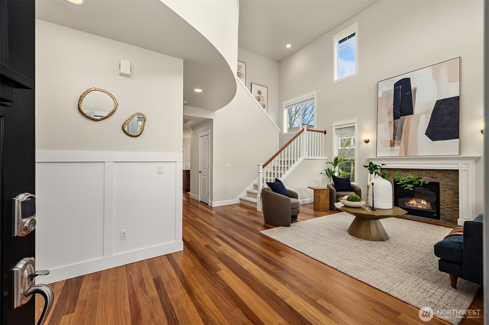 2073 NE Noble Street , Issaquah, WA 98029