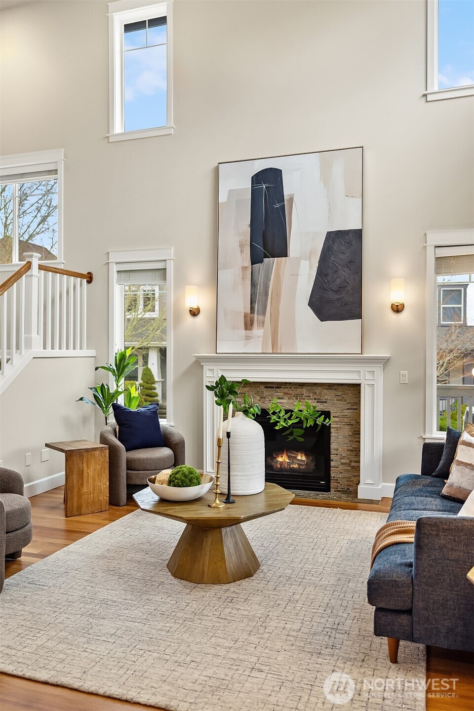 2073 NE Noble Street , Issaquah, WA 98029