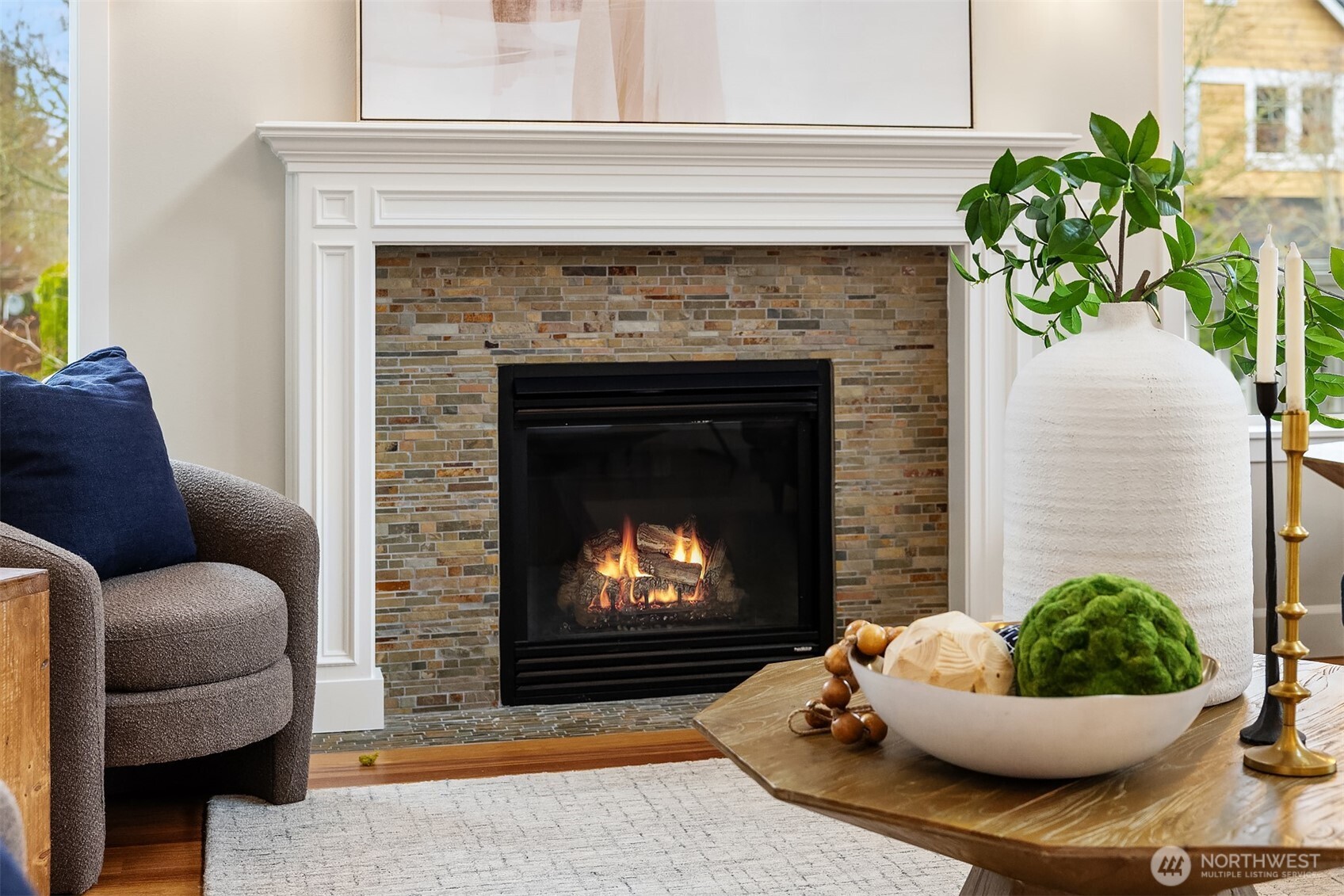 2073 NE Noble Street , Issaquah, WA 98029