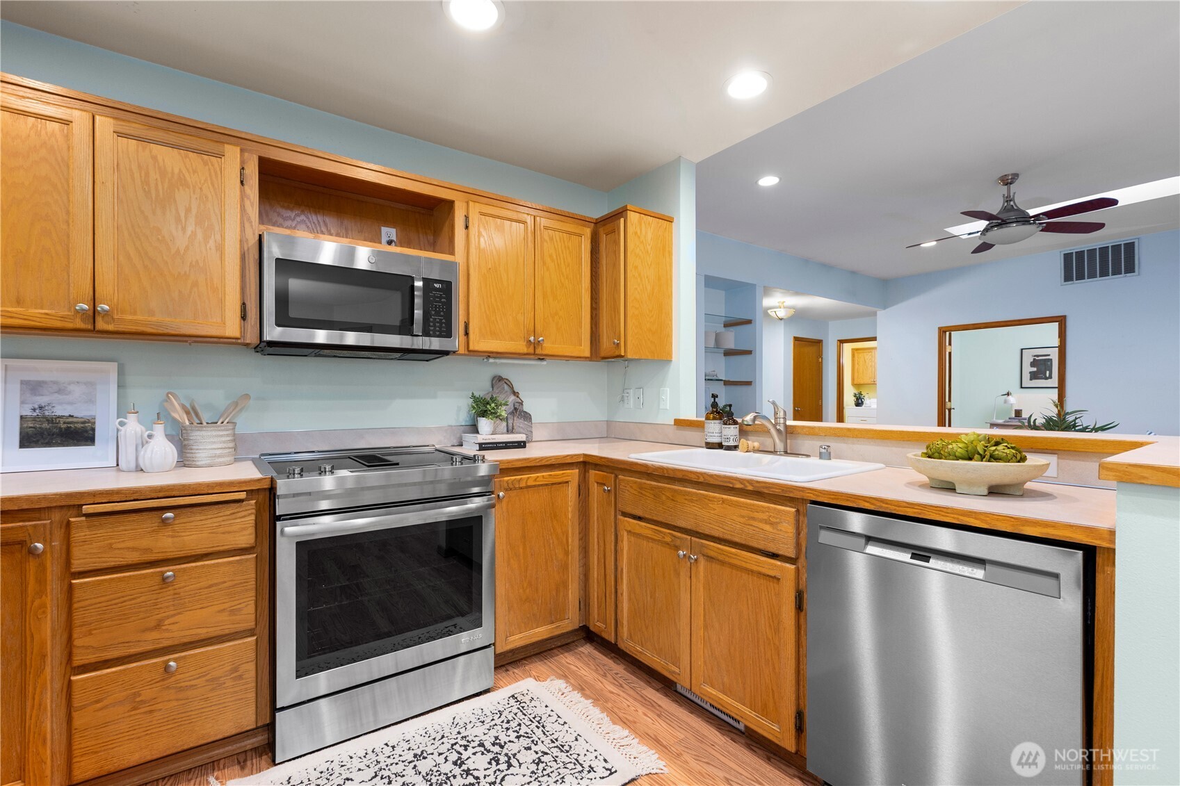 13802 12th Avenue NW, Gig Harbor, WA 98332-7602